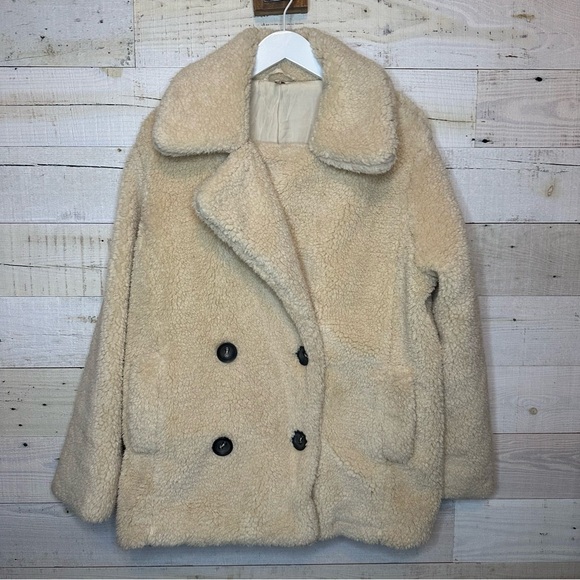 Free People Notched Teddy Peacoat Color Oatmeal
Size medium - Picture 10 of 14